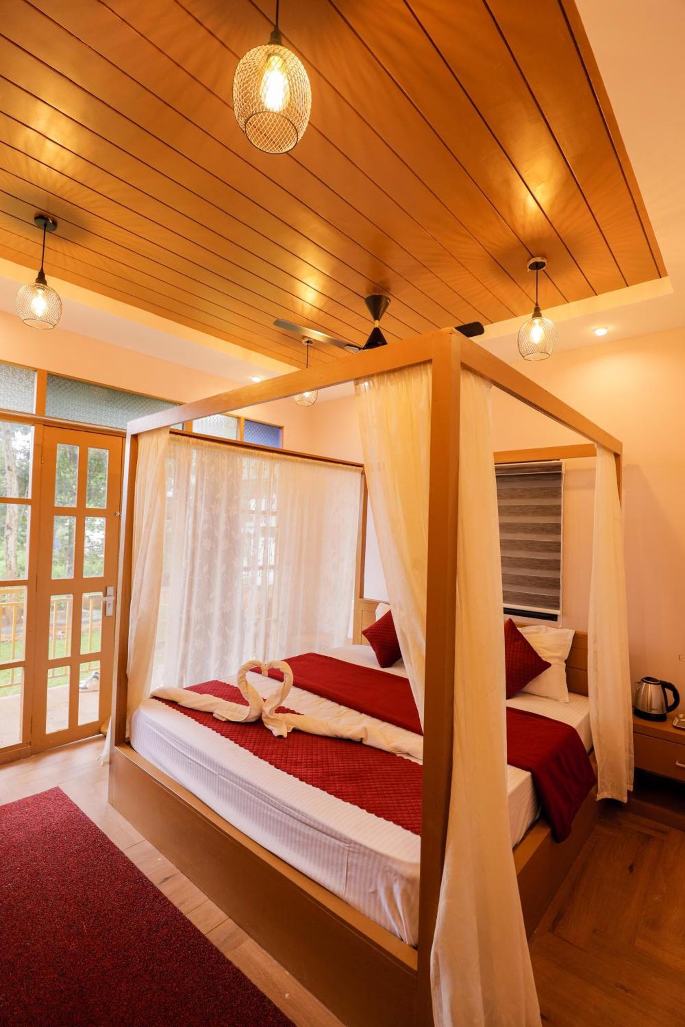 Sky Blue Homestay With Pool Витхири Экстерьер фото